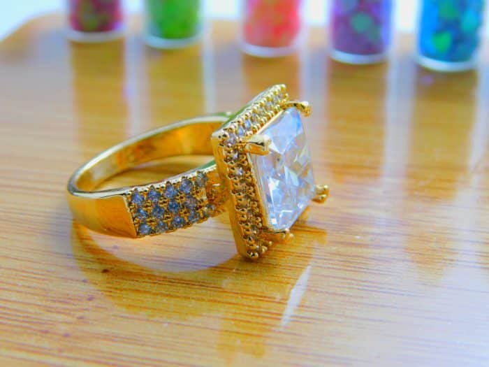Vintage Bride Luxery Gemstone Ring - Golden - Image 3