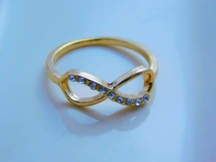 Tiffany infinity Zircon Ring - Golden