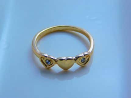 Eligant 3heart Ring - Golden