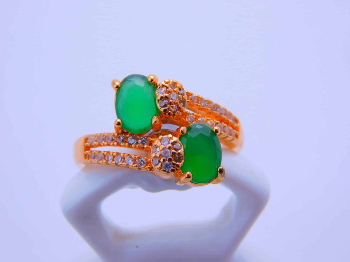 Carat Gold plated cubic zirconia Ring - Emerald - Image 3