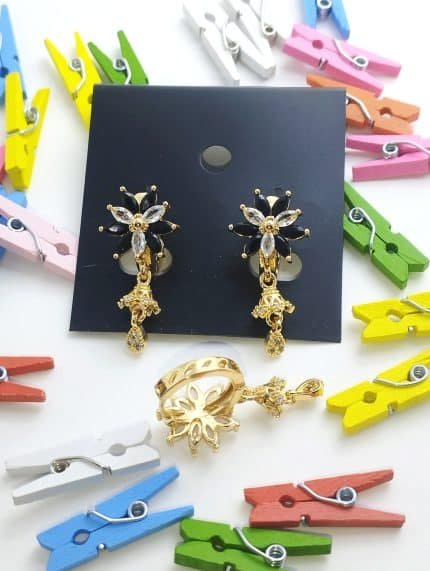 Luxery flower and crystal earrings - Black